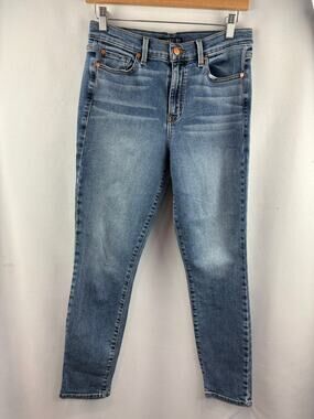 Women’s Level 99 Size 6/28 Light Blue Skinny Jeans